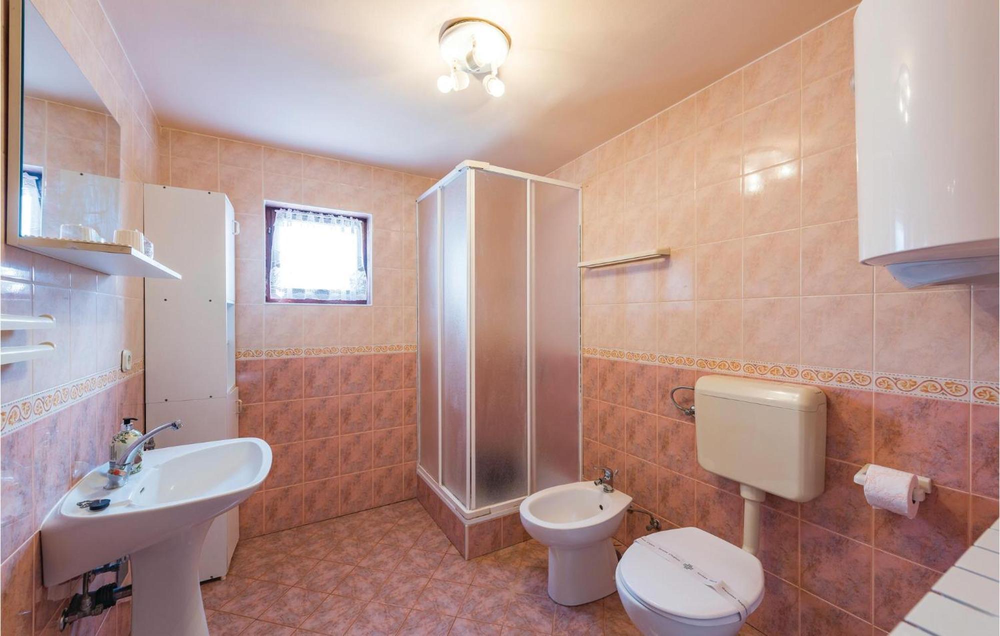 Awesome Home In Porec With House Sea View Extérieur photo